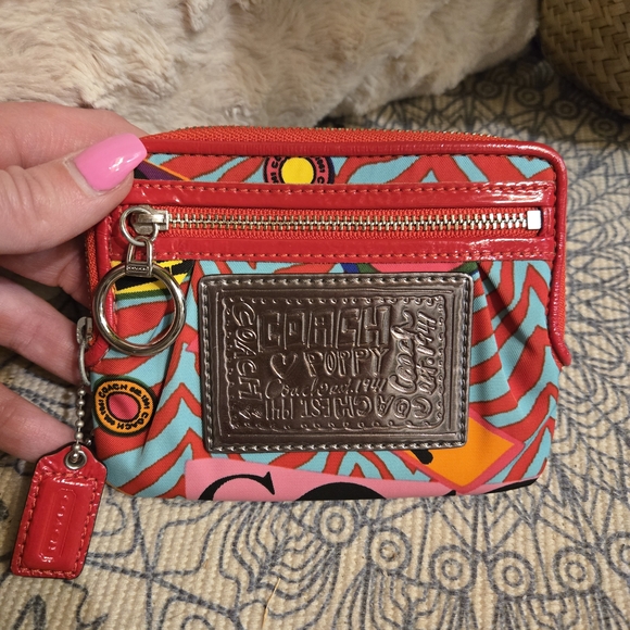 COACH RARE Poppy Colorful Patterned Zip Wristlet - Picture 2 of 3